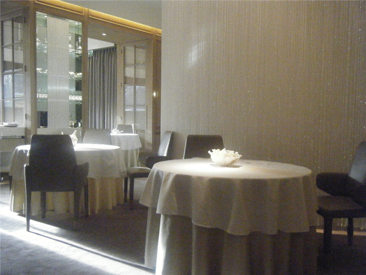 alain-ducasse 1024 dining room with lumiere table-crop-v3.JPG